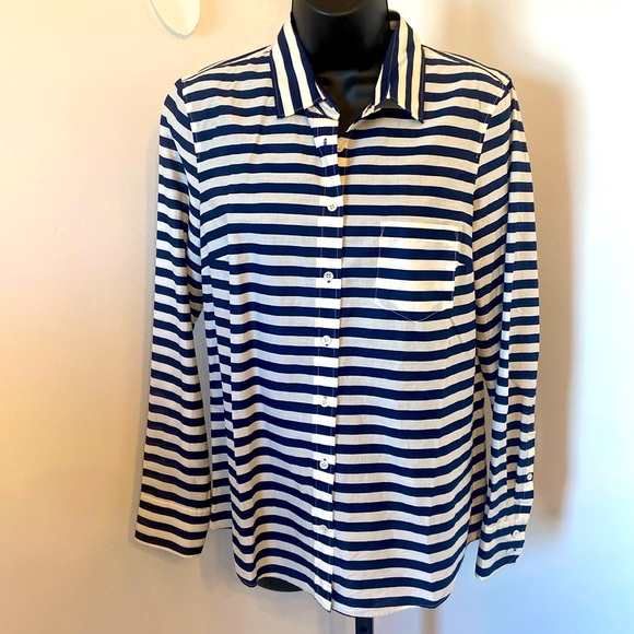 J.Crew Navy Blue White Stripe Button Down Shirt Long Sleeve Top Boy Cut Womens 4 - Picture 1 of 7